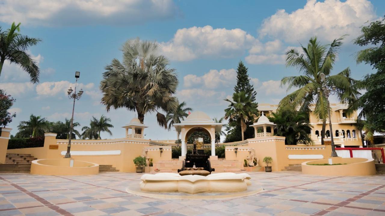 Heritage Khirasara Palace Rajkot Exterior foto